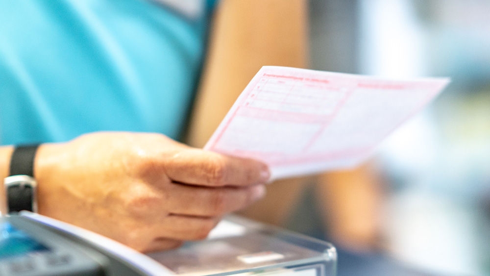 Dispensing patient prescriptions. Selective focus