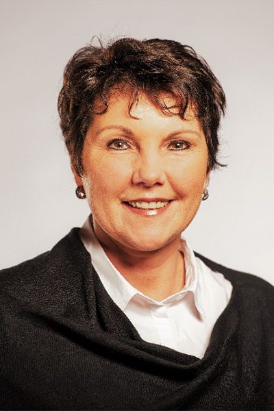 Portrait-Aufnahme von Silke Duranowitsch, einer Trainerin des B. Braun Heimdialyse Services. 